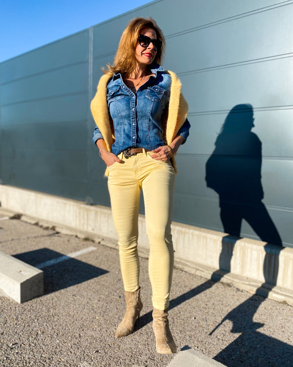 Jeans amarillo push up