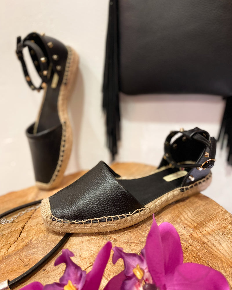 Sandalia tachas Dark